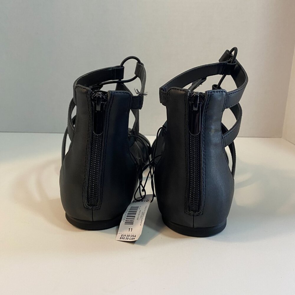 Torrid Women's Black Ankle Gladiator Sandal SZ 11W - Picture 3 of 7